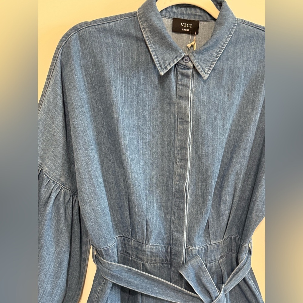 NEW VICI Apple Picking Denim Balloon Sleeve Shorts
Romper Cotton Blend Size L - Picture 4 of 14